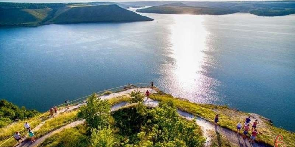 _Podorozhuyemo_Hmelnichchinoyi_onlayn__zagadkovi_vodospadi_cilyischa_voda_i_tayemnici_Bakoti_1_2020_04_04_07_34_13